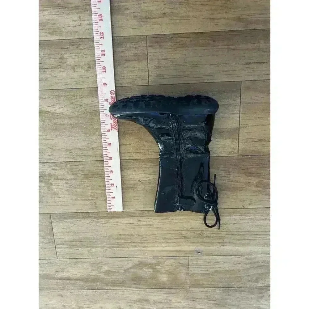 Naturino girls black patent leather boots size 24 US size 8 zip closure